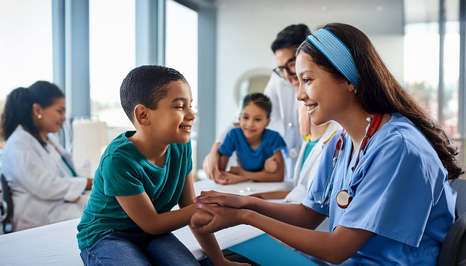 Firefly Niños con leucemia infantil recibiendo atención por parte de profesionales de la salud en un