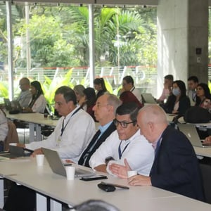 Escuela de Formación de Gerentes y Profesionales Clúster